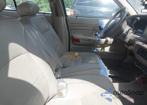 2001 Ford Crown Victoria Lx из США, поврежденный, VIN 2FAFP74WX1X107532